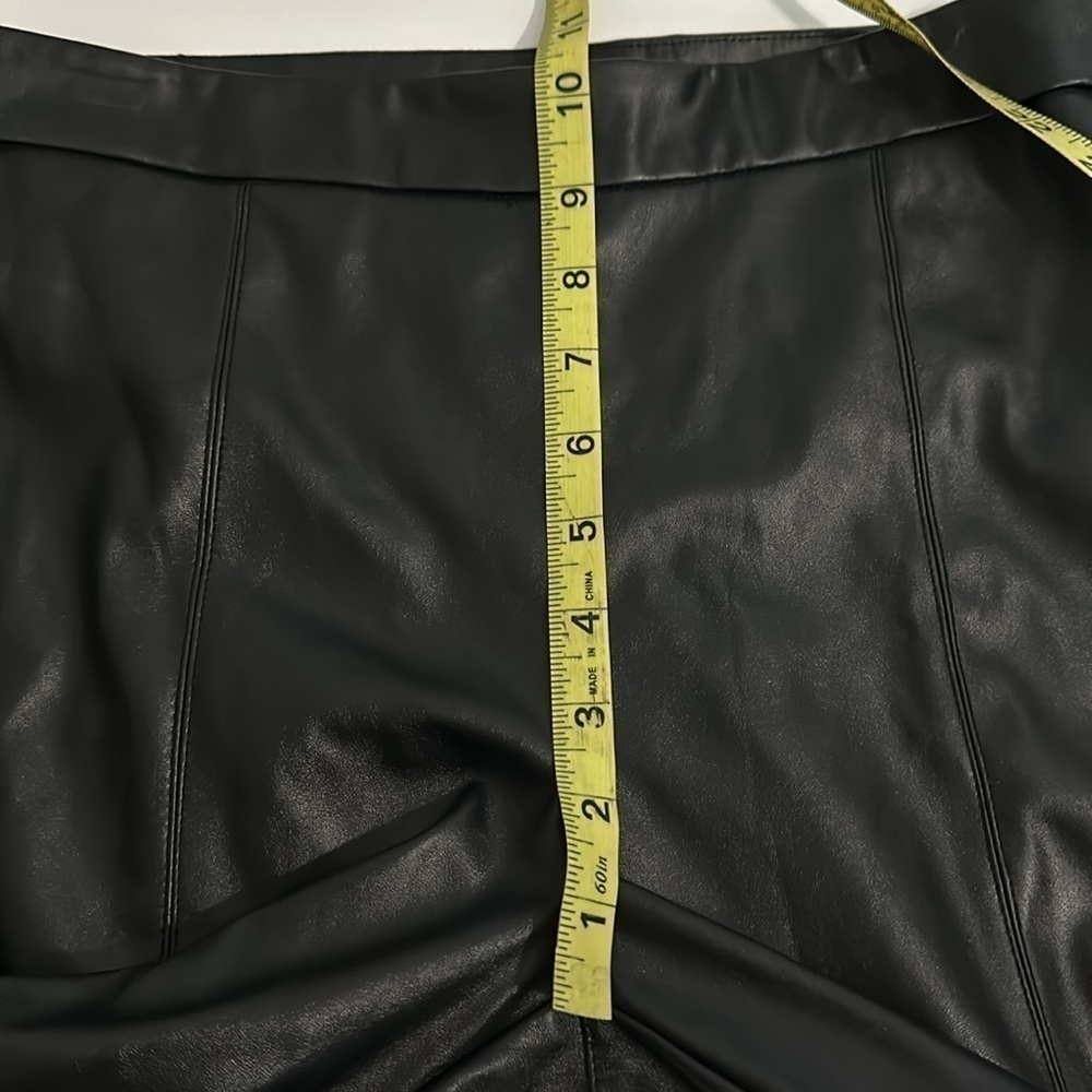 Idem Ditto Black Faux Leather Skinny Pants NWOT Women Size MED Vegan High Rise - Picture 11 of 16